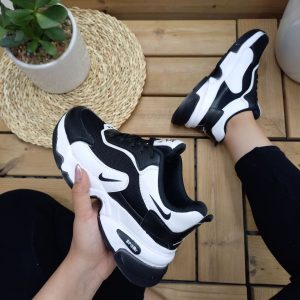 کفش کتونی اسپرت زنانه و دخترانه مدل نایک رنگ سفید مشکی جذاب