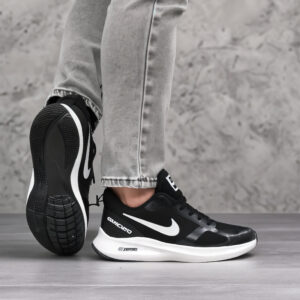 نایک رانینگ گاید مشکی سفید Nike guide 10